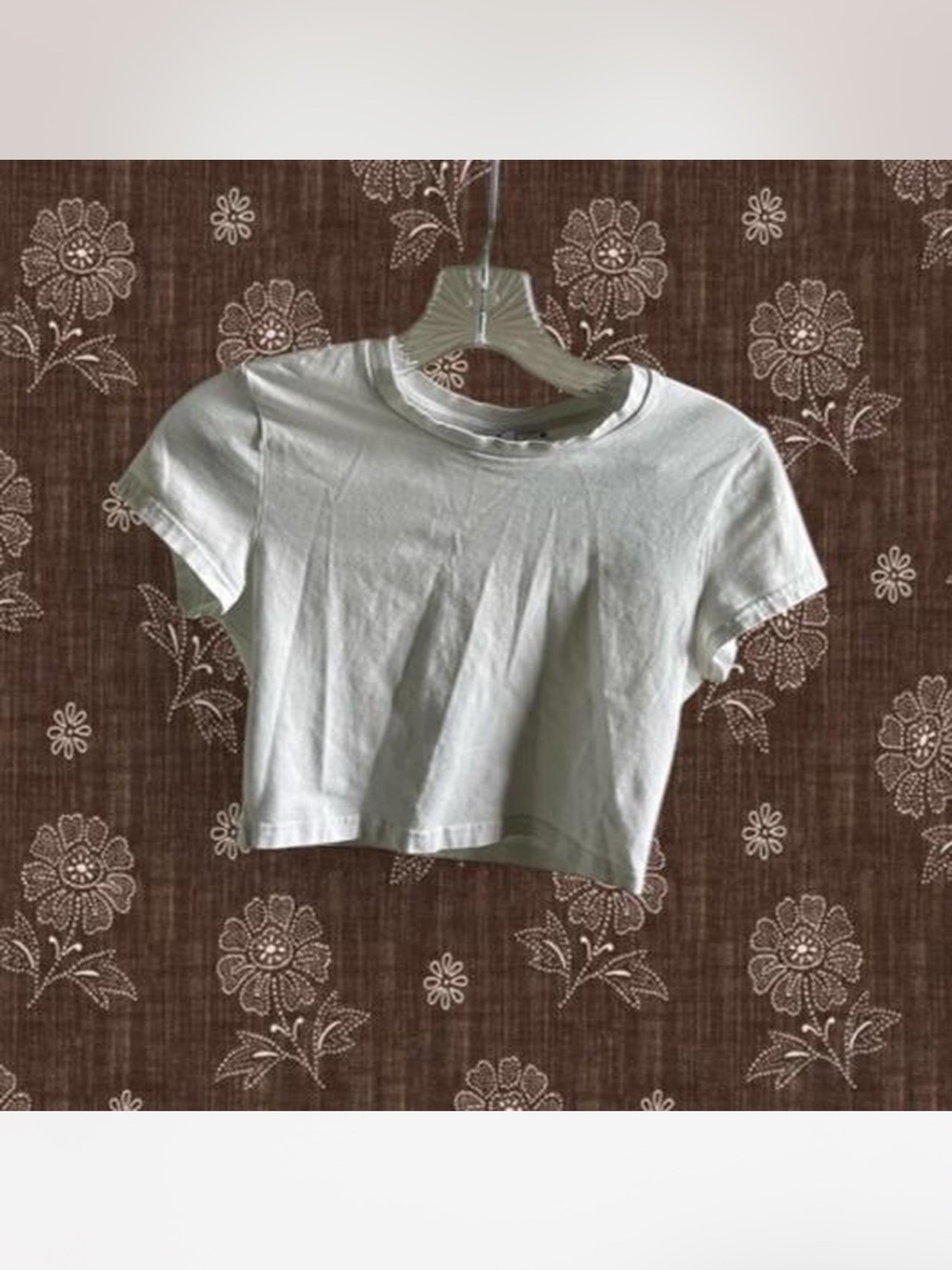 Aritzia White Cropped Crewneck Tee
